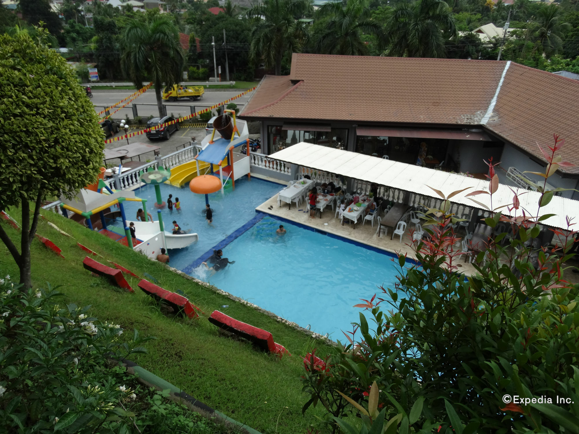 Djapanese Tunnel Family Resort Davao Stadt Exterior foto